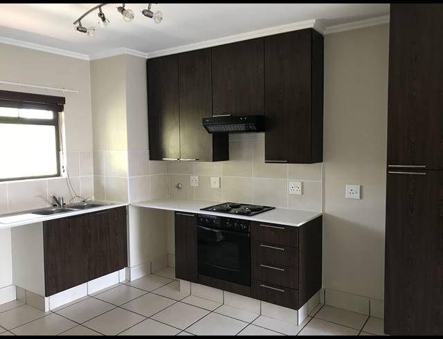 2 BEDROOM APARTMENT TO LET IN BROADACRES
